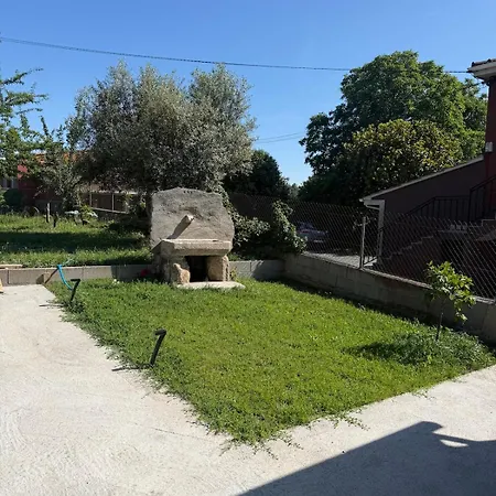 Villa Antiga Escola De Fonxe Arzúa